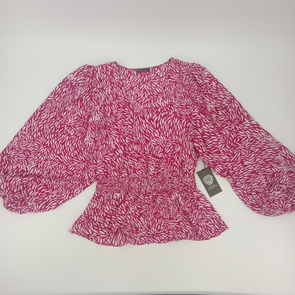 Vince Camuto Drifting Petals Smock Waist Blouse in Vibrant Pink. NWT. Sz. S